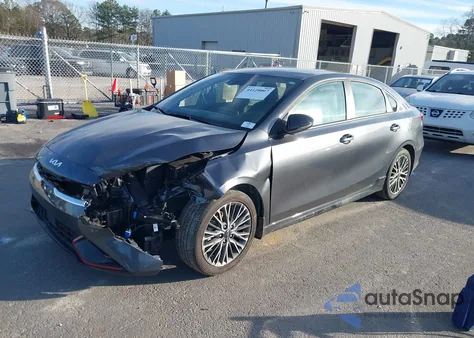 2024 Kia Forte Gt-Line z USA, uszkodzony, nr VIN 3KPF54AD6RE830071